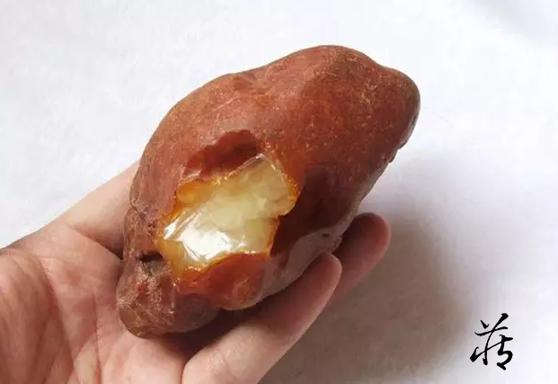 小知识 蜜蜡中的俄料和乌料和田玉鉴定保养知识大全 藏玉网