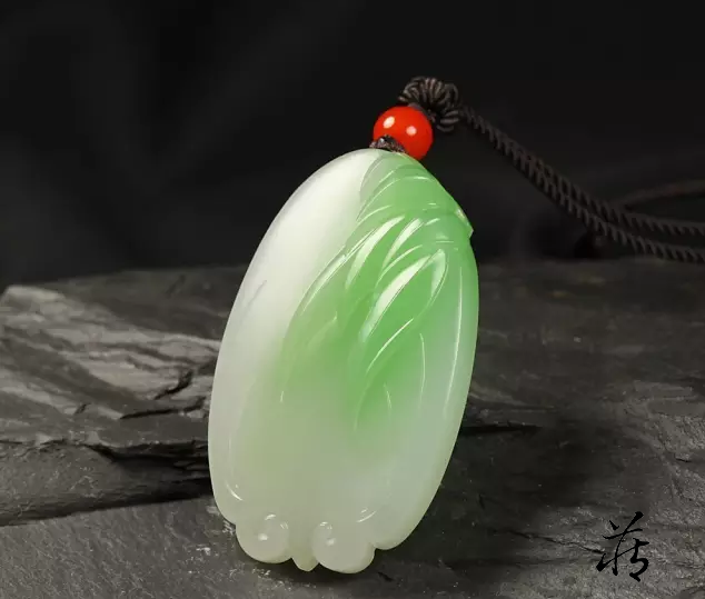 小知识：翠青玉的品种及特点和田玉鉴定保养知识大全-藏玉网- 藏玉｜藏 