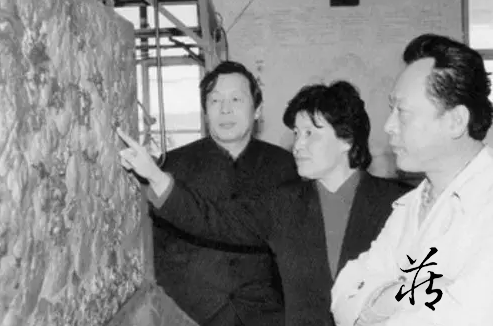 古代 和田玉(ホータン)白玉細工彫り『三陽開泰祥瑞図』白玉牌 根付 緒締玉提げ物 古代 和田玉(ホータン)白玉細工彫り『三陽開泰祥瑞図』白玉牌