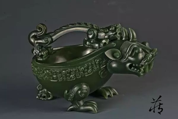 骨董 本物和田青白玉 細工手彫 唐子打鼓像 清代康熙通宝飾 根付 玉佩 縁起物 骨董 本物和田青白玉 細工手彫 唐子打鼓像 清代康熙通宝飾 根付