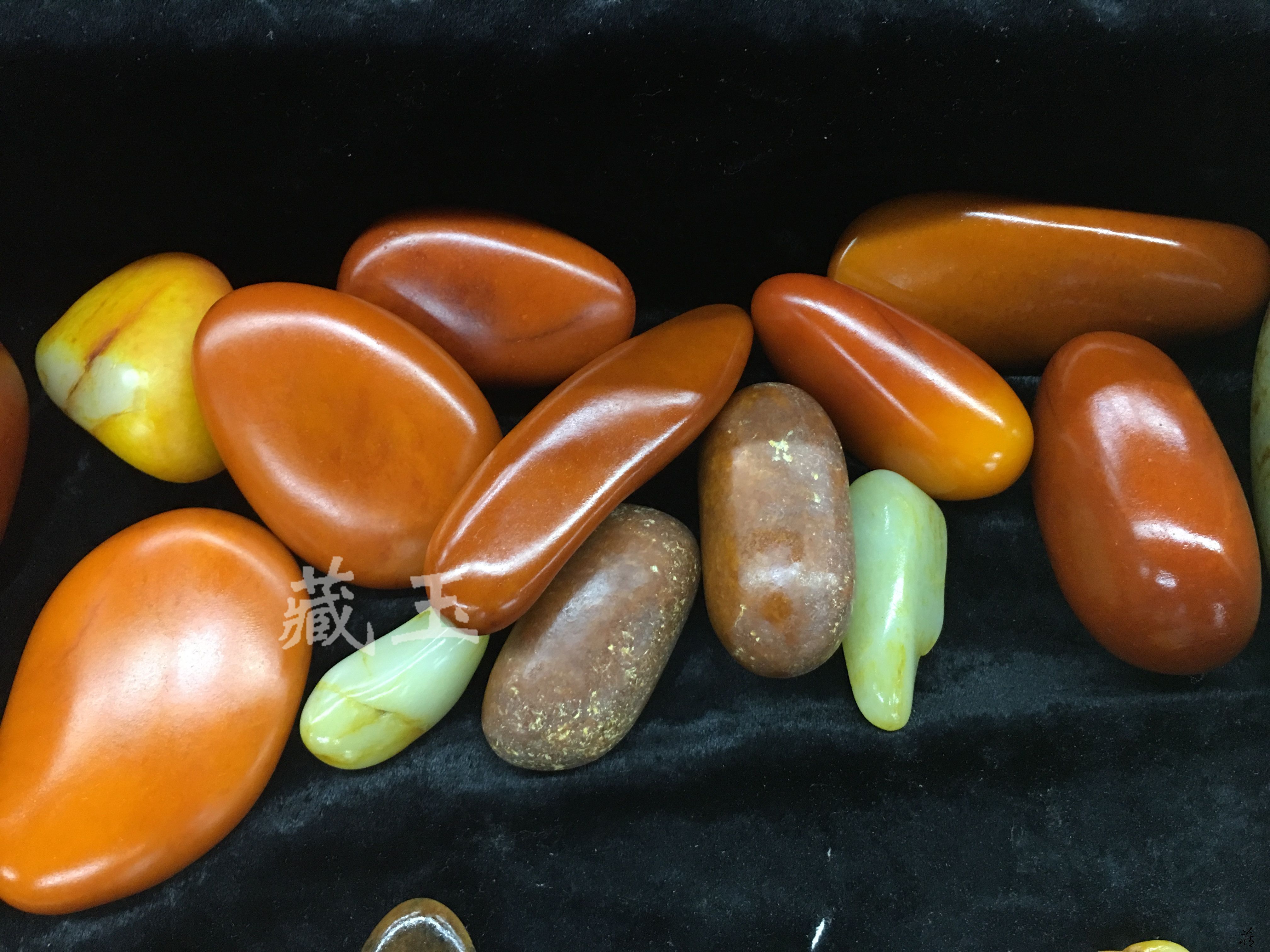 这一堆绿汪汪的料子能让你看出，碧玉造假的新科技！和田玉鉴定保养知识