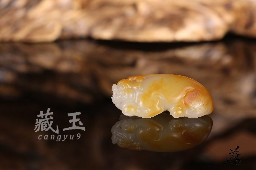 和田玉龙龟遇上和田玉貔貅，你更喜欢哪一个？和田玉鉴定保养知识