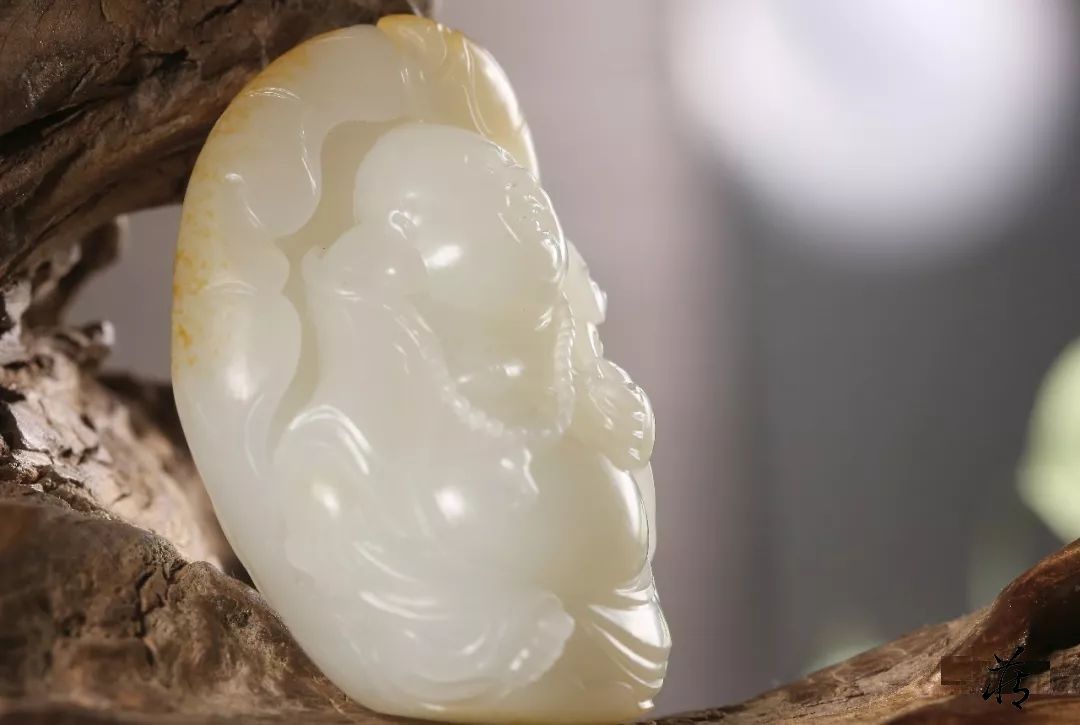 和田玉爱好者都说：男戴观音，女戴佛！和田玉鉴定保养知识大全-藏玉网