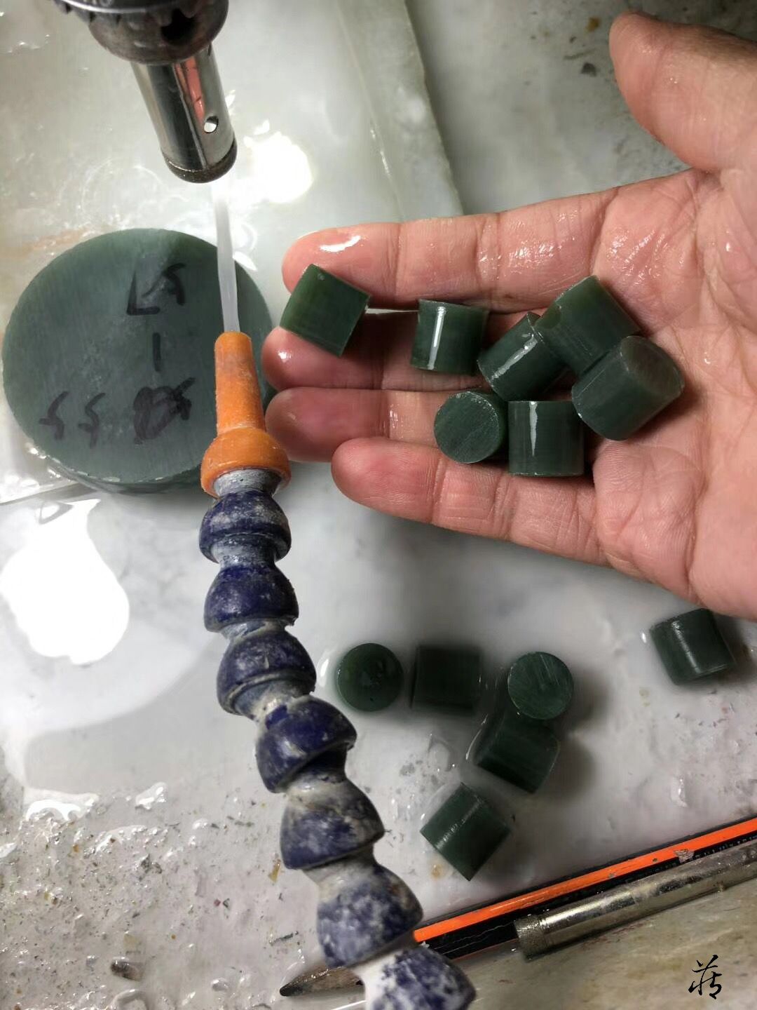 一言不合,和田玉籽料车珠子!