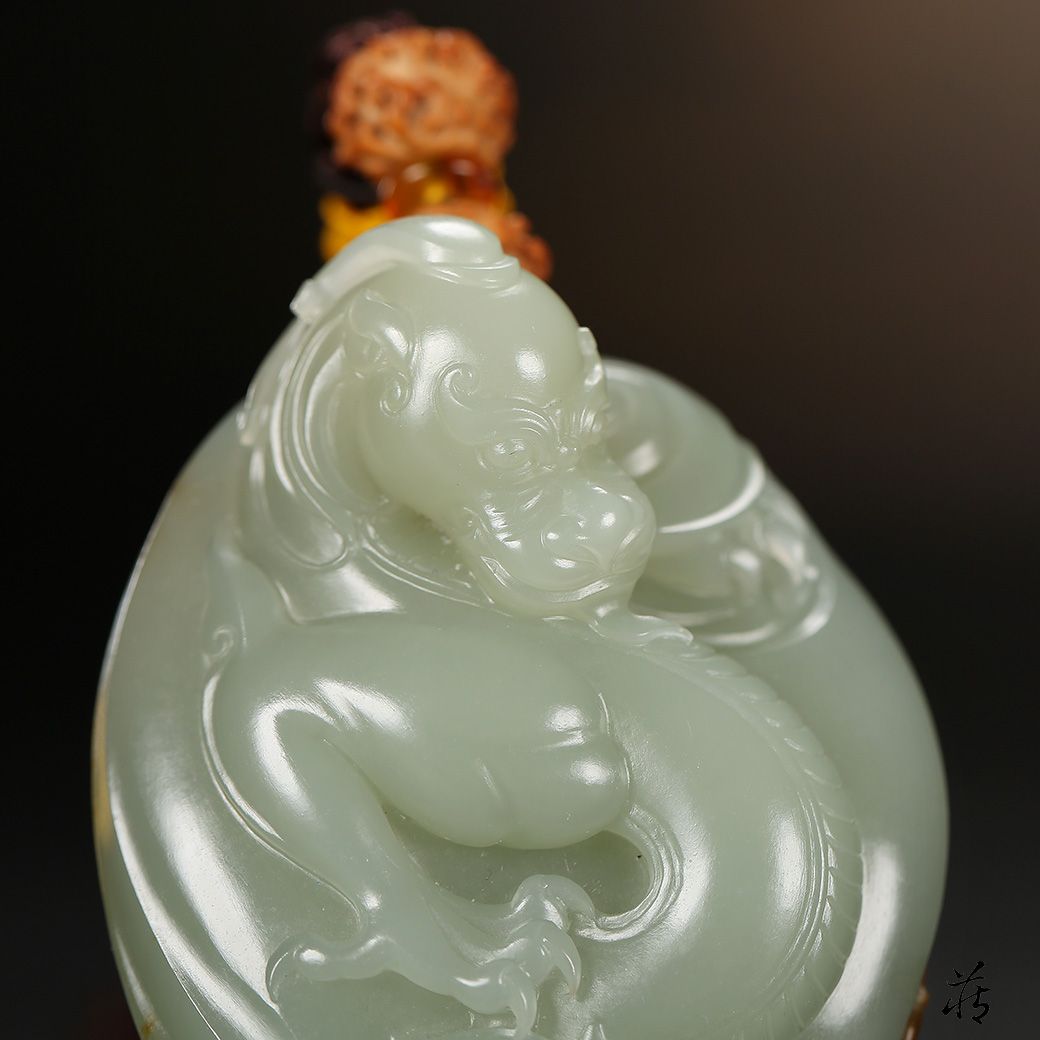 很多人不知道，在白玉和青玉之间还有一种“羊脂”和田玉和田玉鉴定保养