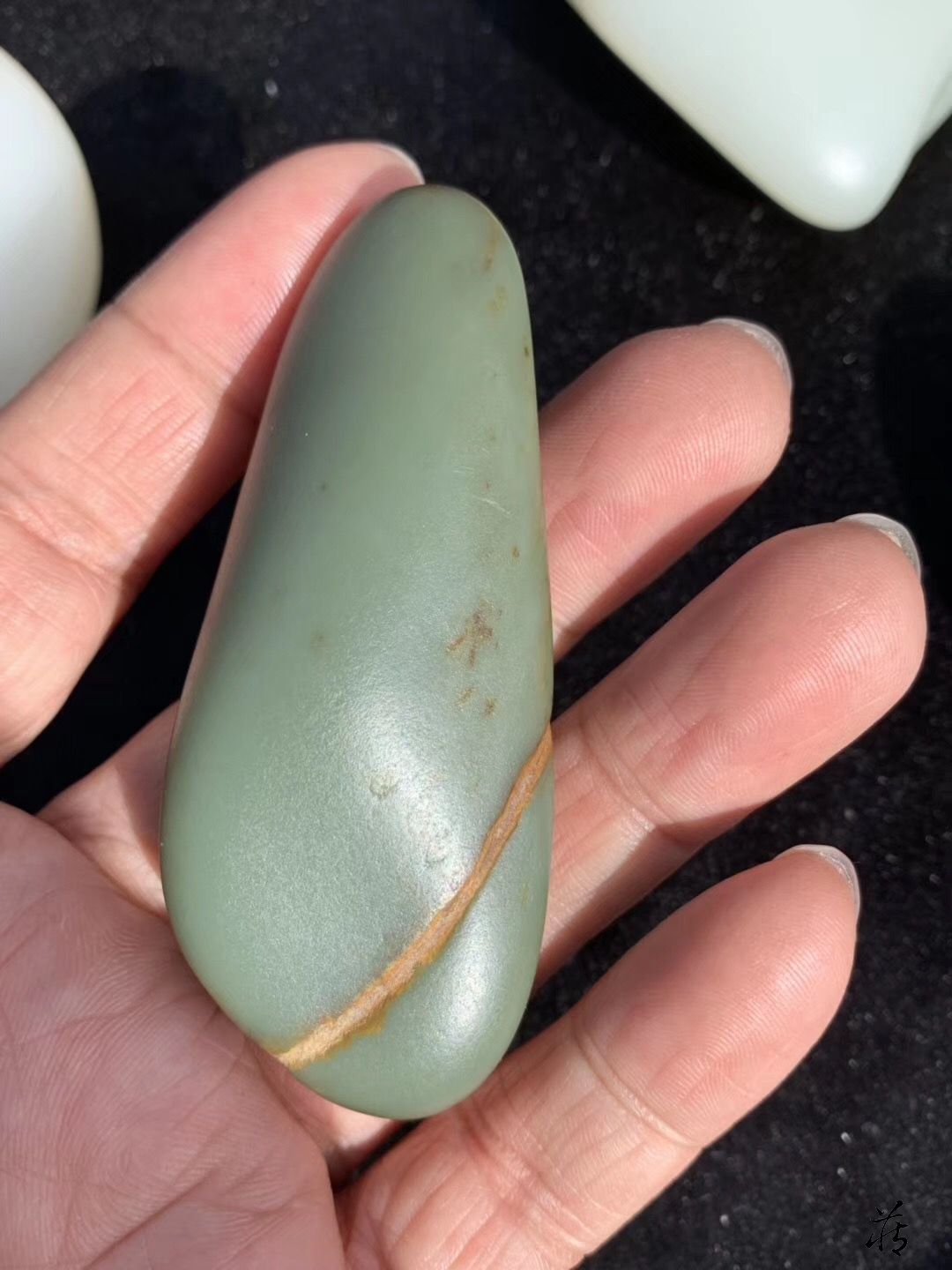 和田青玉 贵鼠献灵芝 和田青玉籽料 和田青玉 贵鼠献灵芝 和田青玉籽料