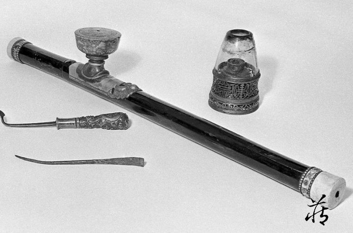 一个和田玉烟嘴的故事和田玉鉴定保养知识大全-藏玉网- 藏玉｜藏玉APP_