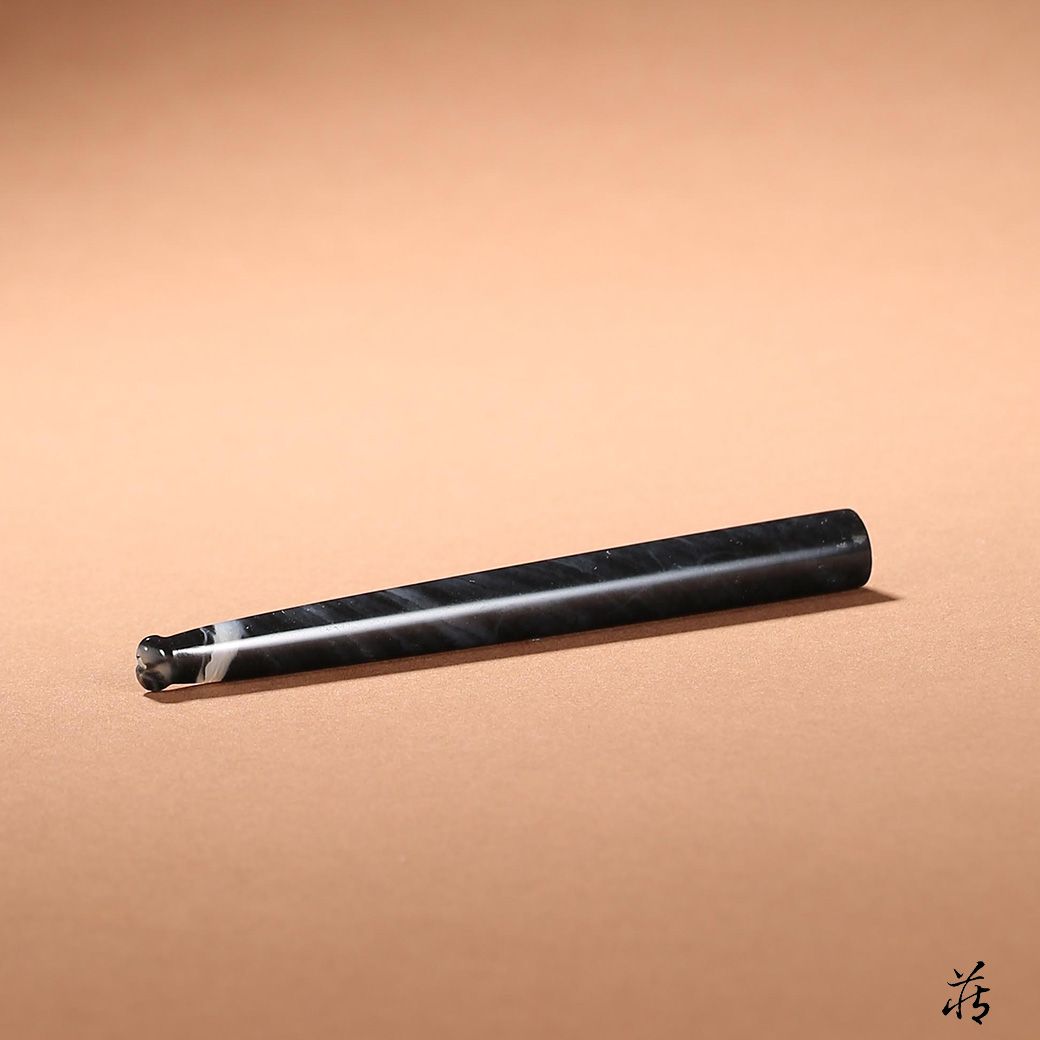 一个和田玉烟嘴的故事和田玉鉴定保养知识大全-藏玉网- 藏玉｜藏玉APP_