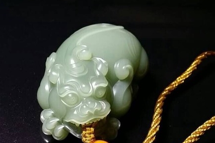 和田玉的瑕疵及辨析