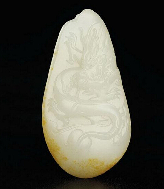 龙白玉挂件