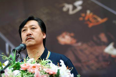 马学武： 一生情归和田玉