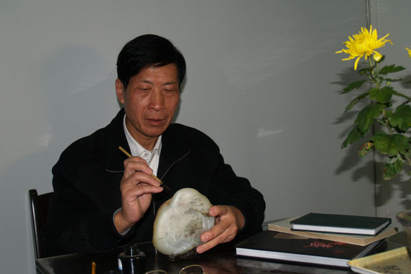 顾永骏：每天与玉“对话”的山子雕第一人