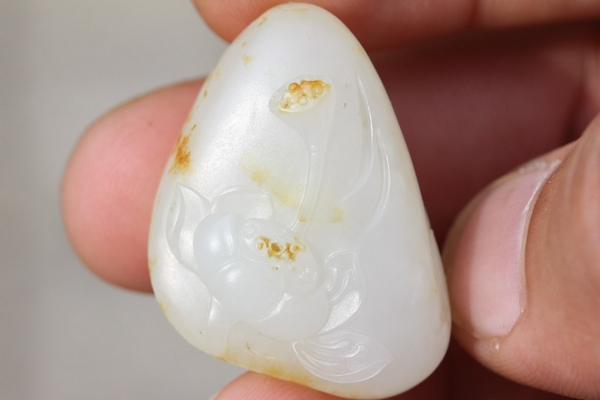 小知识：如何识别籽料的二上皮和原皮色
