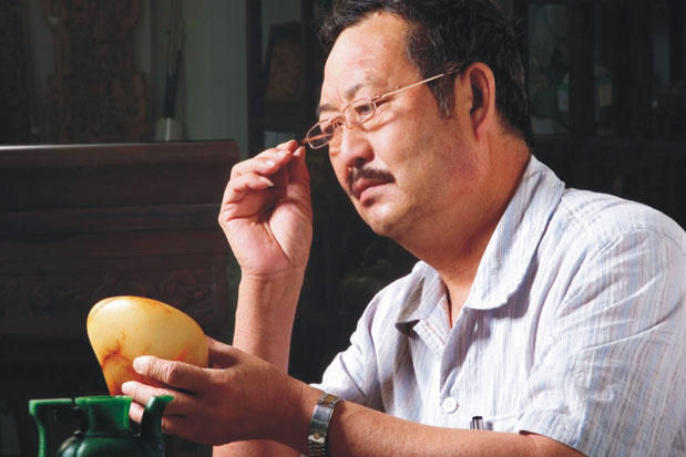 马进贵：金银错工艺第一人