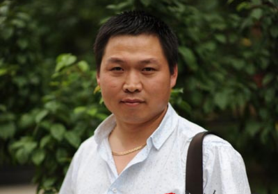 张红哲：天生我才为玉痴