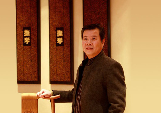 大隐隐于市 闹市中的宫廷玉雕大师——杨根连