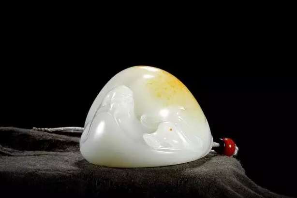 小知识：玩玉为何不能以白唯美