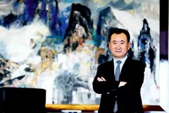 中国首富王健林靠收藏赚了多少钱
