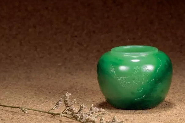 小知识：碧如菠菜——碧玉里的菠菜绿
