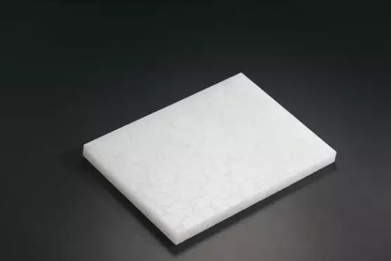 小知识：假冒和田玉的几种玻璃
