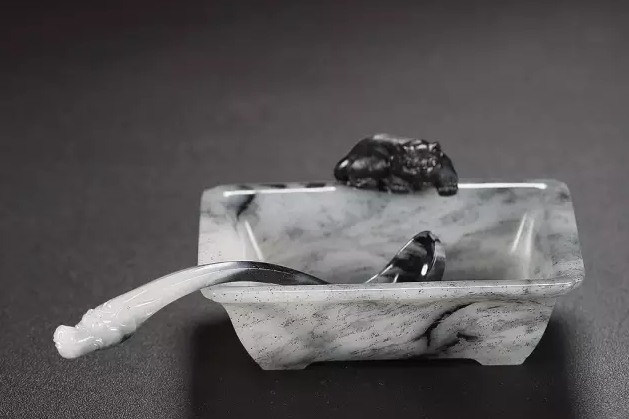 玩玉，从玩到藏的距离