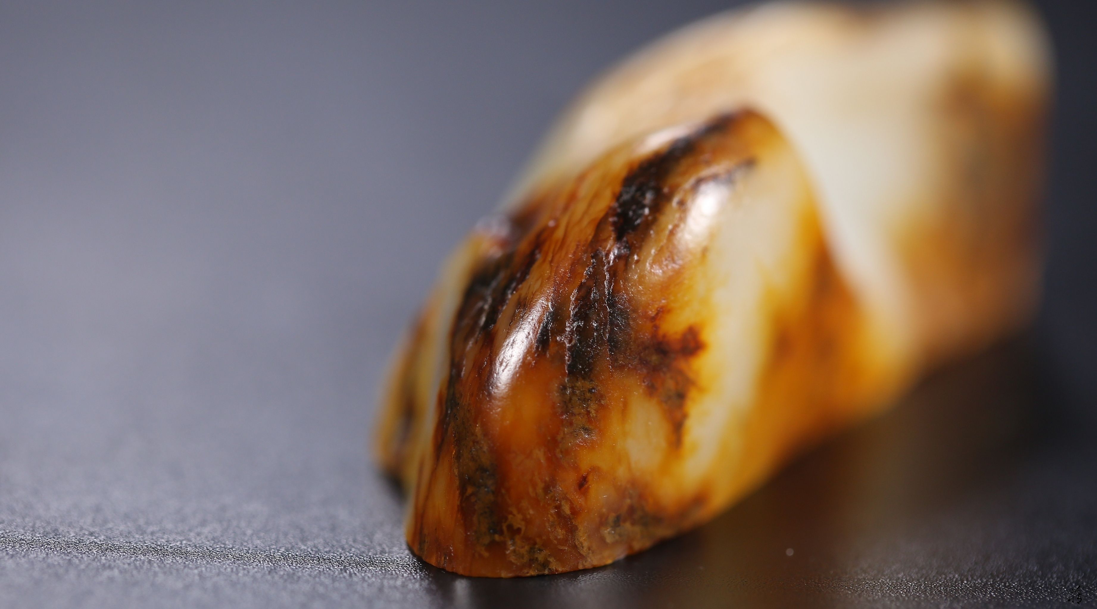 籽料的模仿冠军——俄籽