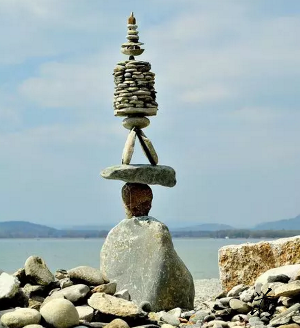 令人惊叹的石头平衡艺术