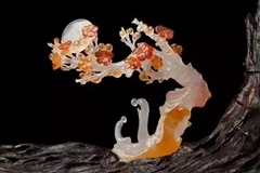 人心若如和田玉，春山依旧笑春风……
