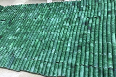 用一块7吨重的和田玉切手镯是什么体验！