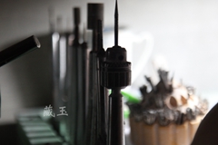 一分钟一个和田玉牌子：最新的激光雕刻到底有多厉害！