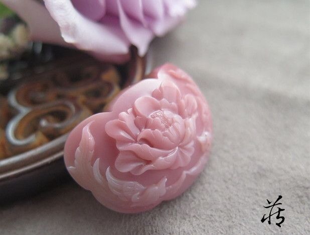 很偏门的籽料,玩家们对它极为不熟知,但现在市场上粉色的籽料越来越多