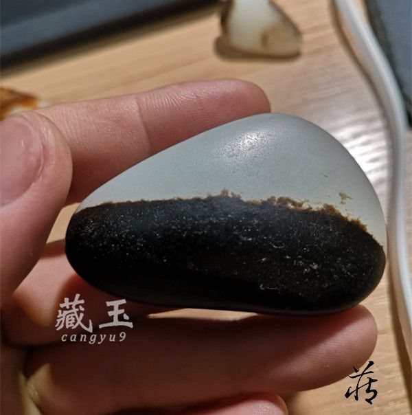 四块和田玉让你看懂那些最能唬人的籽料假皮