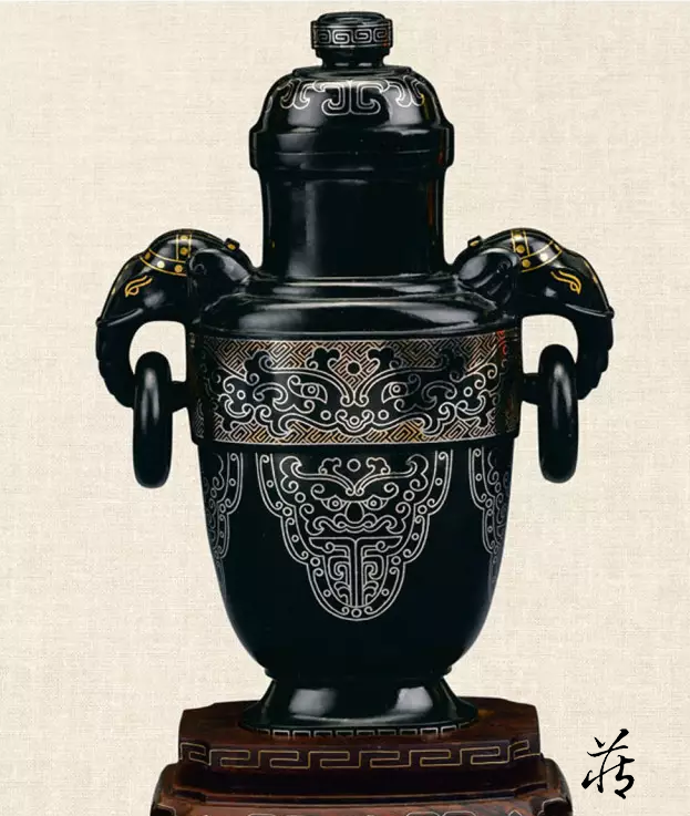 金银错玉器是所有玉雕题材中非常耀眼的一颗明星.