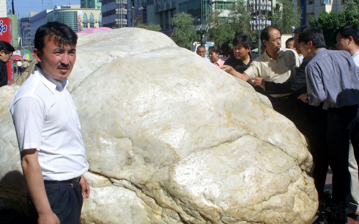 来看看这几个报价过亿的和田玉