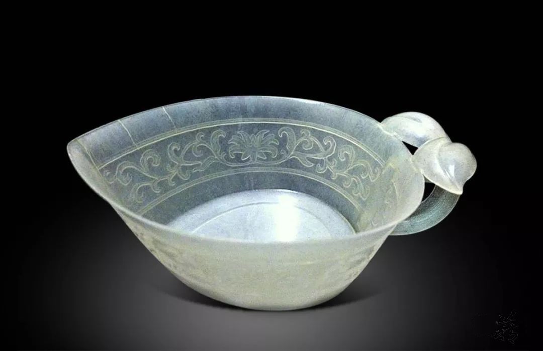 爱和田玉的乾隆,尤其喜欢痕都斯坦玉,原来和她有关