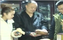 一屋子和田玉的收藏家也会上当：花15万买了一块石头！ 