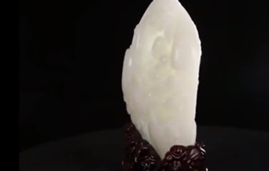 十几万买的和田玉摆件，专家看后笑了！