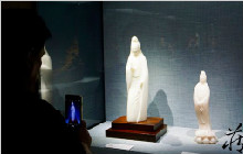 “匠心国魂——郑国明雕刻艺术作品展”举办