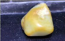 这块和田玉，切得惊心动魄