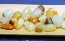 30年前这块和田玉克价0.25元！如今的价格公布后...
