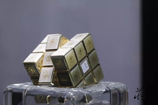 当黄金遇上和田玉，是否能打动你呢
