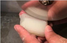 苏州河里也能挖到籽料了？有人挖出几斤重的和田玉
