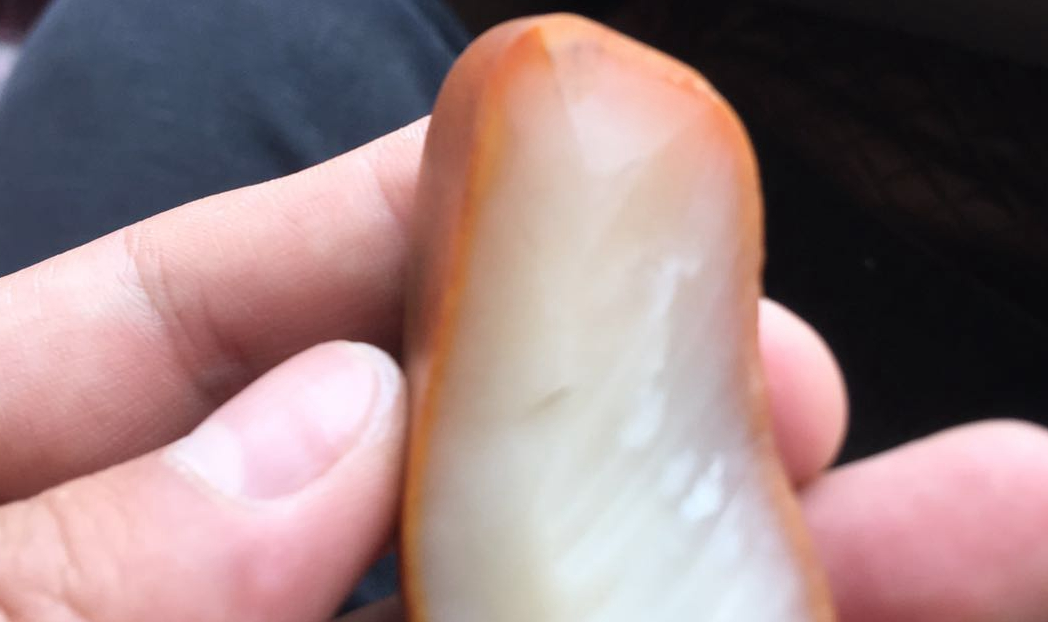 震惊！皮色干净的沁料切开后，当场就哭了！
