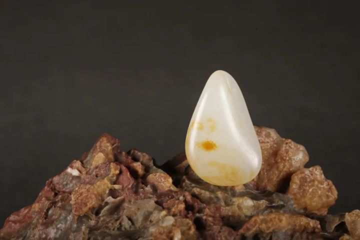 臻品丨知足，洒金皮原石，新疆和田籽料，邀您共赏