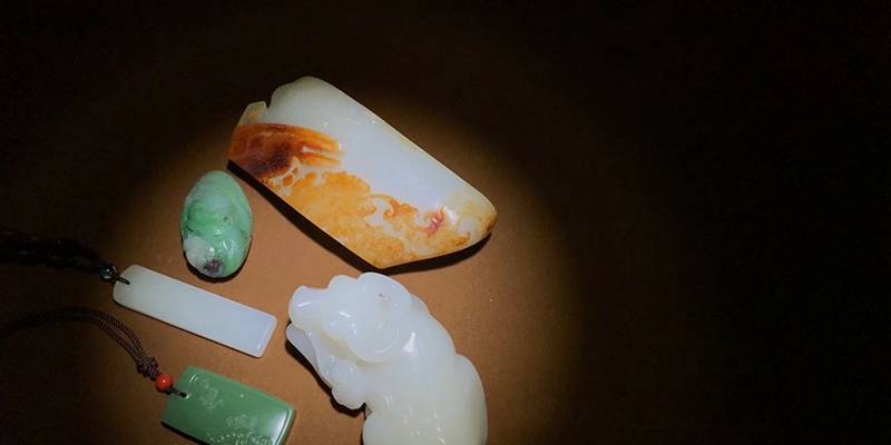 十年前他开始玩玉，如今赚了多少？一算吓一跳！