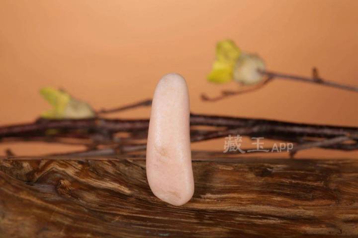 桃花玉与桃花石，你能分得清吗？