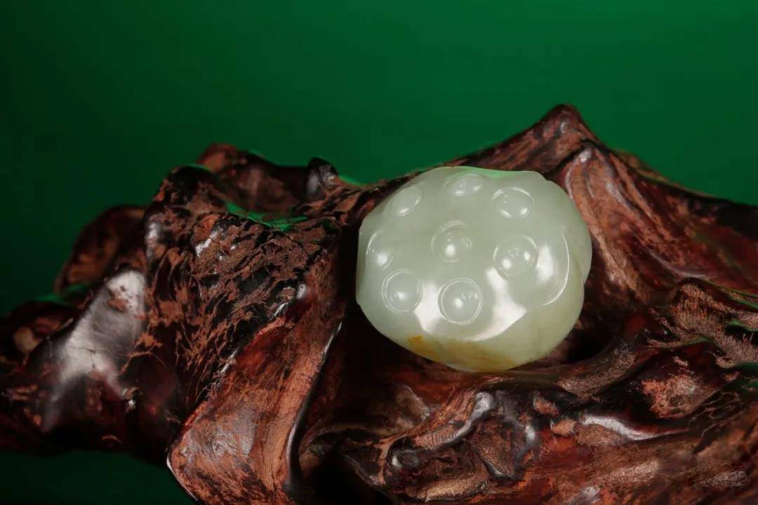 玉雕莲蓬就是“连生贵子”？其实它还有更美好的寓意！