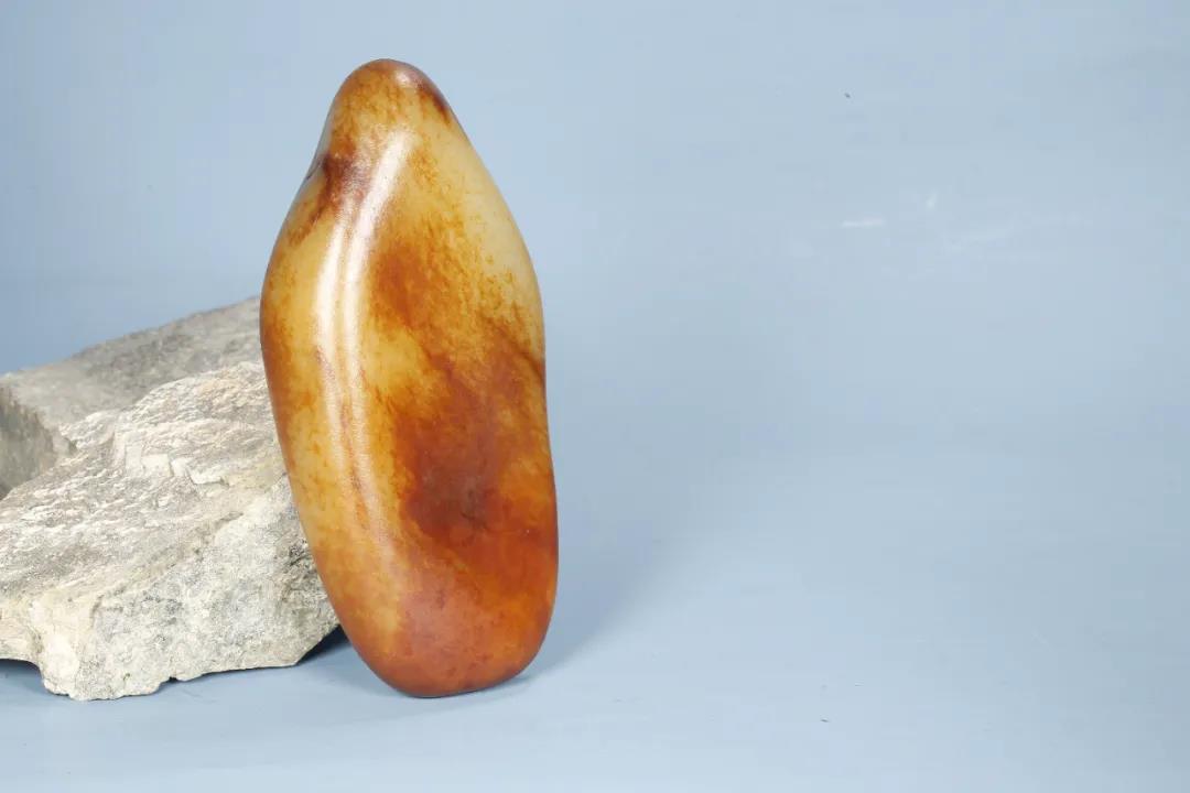 臻品丨沉浮清悠，红皮原石，新疆和田籽料，邀您共赏
